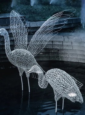 铁艺镂空仙鹤雕塑会展中心抽象动物摆件酒店别墅庭院草坪美陈装饰