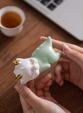 创意可爱小萌龙陶瓷装饰摆件招财生肖龙家居饰品客厅办公室摆设