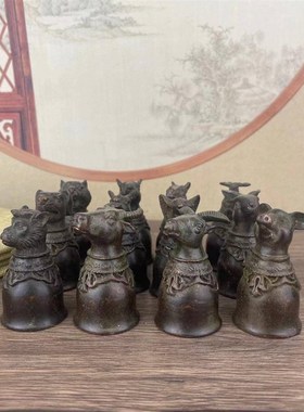 黄铜十二生肖杯仿古铜器古玩收藏工艺品酒杯家居酒店装饰创意摆件