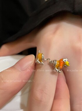 可爱弹簧狗戒指女夏轻奢小众设计感高级食指戒时尚个性冷淡风指环