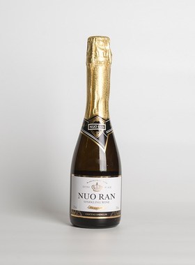 现代轻奢样板间酒柜酒窖层板装饰红酒洋酒威士忌香槟仿真假酒摆件