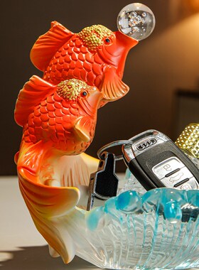 入户玄关钥匙收纳年年有余金鱼摆件客厅电视柜鞋柜门口轻奢装饰品