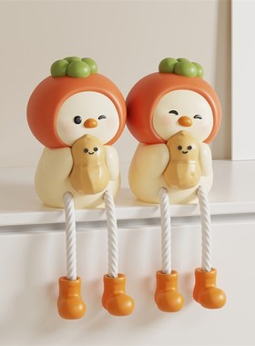 好事发生鸭子吊脚娃娃摆件坐姿入户玄关电视柜子洞洞板开放格装饰