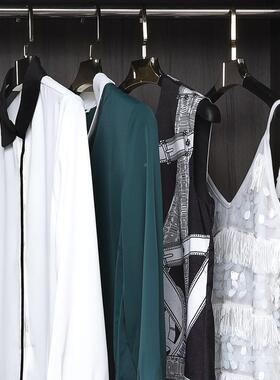 售楼tb-64221处欧式板房装衣帽间装饰装衣软服衣柜摆样件套展示道