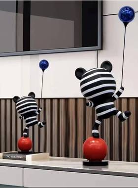 现代简约网红熊摆客厅电0111视柜技玄关卡气球杂熊落地雕塑装通饰