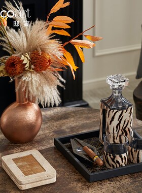 邸高家居样板间客厅茶几装饰盒托盘大理石烟灰缸玉璧摆件软装陈列