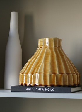 黑白黄几何线条抽象圆口陶瓷花瓶现代侘寂风设计师现代家居摆件