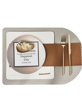 样板房装饰摆件餐厅组合饰品套装棕色咖色系餐盘餐巾布餐具展示