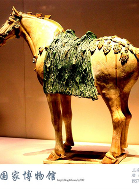 博物馆文创三花马唐马艺术品仿古唐三彩马陶瓷收藏品复古装饰摆件