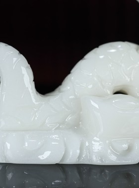 天然白玉石十二生肖蛇摆件黄玉元宝蛇摆件家居客厅玄关招财装饰品