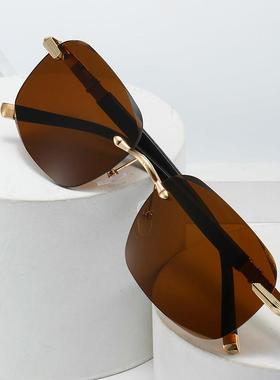 俄罗斯大白鲨太阳镜德国黑科技无边框驾驶墨镜智能变色偏光镜眼镜