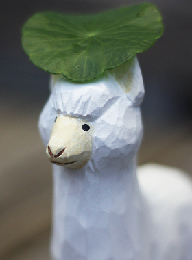 鹿妖商店 可爱羊驼 纯手工天然木雕摆件 实木动物雕塑 艺术家居