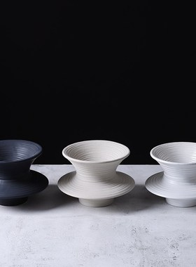 简约现代个性陀螺几何陶瓷摆件创意陶瓷几何摆件客厅样板房装饰品