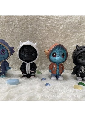 可爱恐龙摆件万圣节圣诞办公桌面创意树脂摆件布置戴帽小龙装饰品