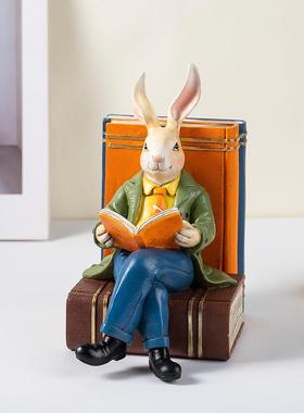 新品看书兔先生摆件家居客厅酒柜电视柜玄关装饰品树脂工艺品