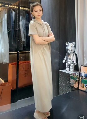 2024夏季新款女士时尚休闲设计感宽松纯色连帽气质长款T恤连衣裙