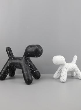 欧式轻奢抽象黑白气球斑点狗树脂摆件儿童房客厅卧室玄关家居饰品