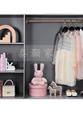简约儿童房衣帽间摆件公主裙公仔现代样板间衣柜软装搭配组合套装