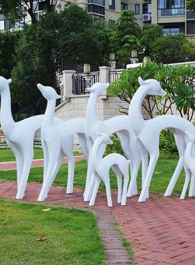 户外园林景观仿真工艺动物庭院室外装饰摆件创意玻璃钢抽象鹿雕塑