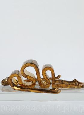 正品北抽象塑居金属雕艺术品异形人物欧摆件 家办公室书房桌面装