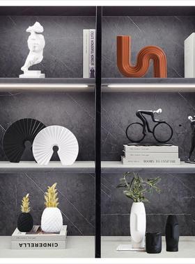 北欧简约摆件创意现代抽象人物雕塑办公室客厅电视柜书柜酒柜装饰