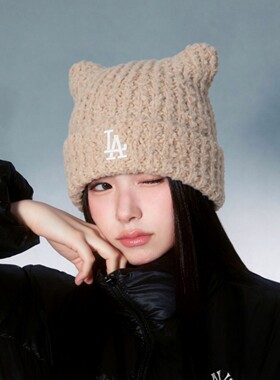 MLB女款冬季加厚猫耳针织毛线帽