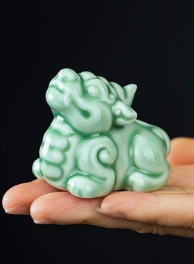小号精品招财陶瓷小貔貅摆件一对家居客厅茶室装饰品办公桌面摆放