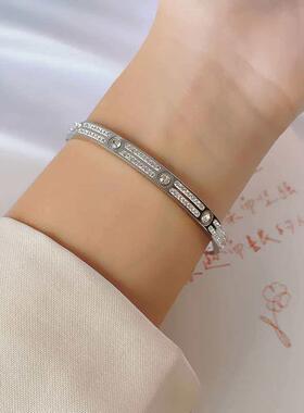 Temperament simple titanium steel brlet female zircon full d