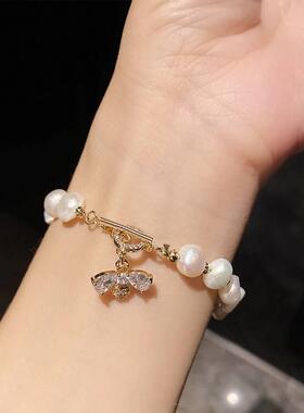 Baroque freshwater pearl micro-inlaid zircon small bee brlet