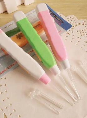 Cartoon LED Light Ear Pick Cleaner Spoon Flashlight Earwax R