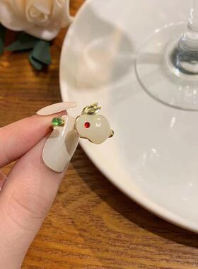 2023 New Opal Animal Rabbit Ring For Women Exquisite Imitati