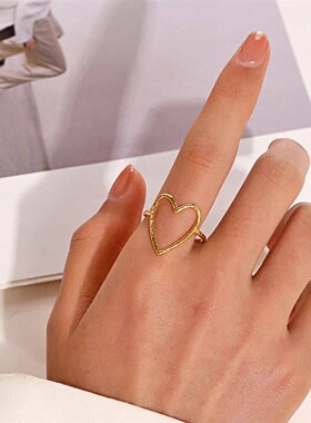 Wency 2024 Fashion Minimalist Hollow Heart Rings for Women 3