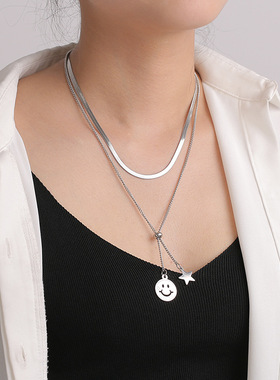 Personality smiling face Star Pendant male and female studen
