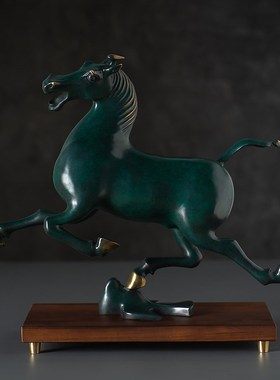 黄铜仿古青铜器马踏飞燕中式摆件家居客厅玄关办公室高档摆件礼品