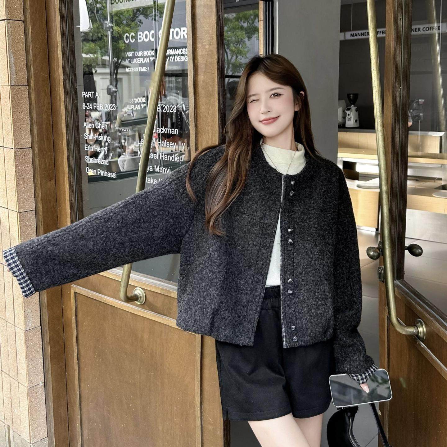 2025新款韩版小香风撞色圆领羊羔毛外套女高级感气质百搭短款上衣,淘宝优惠券,粉丝福利购,淘宝优惠卷