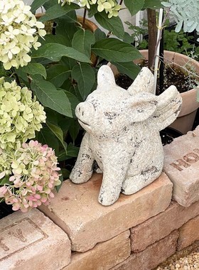 粗陶水泥复古做旧飞天小猪摆件花园阳台装饰品园艺杂货小猪飞猪