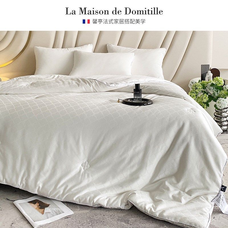 馨亭类蚕丝纤维被春秋被空调被四季通用全棉提花桑蚕丝冬被,淘宝优惠券,粉丝福利购,淘宝优惠卷