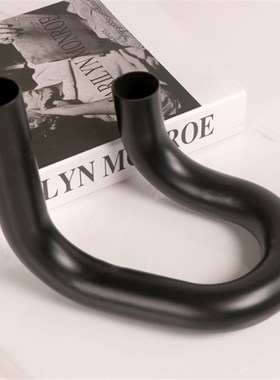 现代简约创意铁艺烛台样板房餐厅桌面玄关茶几烛台装饰品工艺品