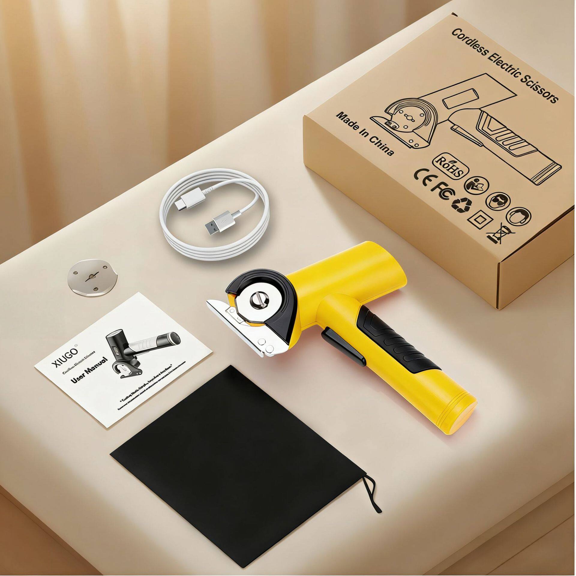 Foreign trade supply lithium-ion paper cutting scissors, leather scissors, portable electric scissors, carpet and curtain cutting small electric scissors