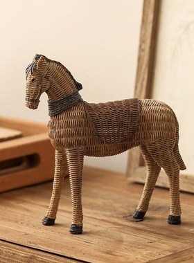 复古仿藤编马摆件家居饰品客厅玄关装饰品艺术酒柜树脂摆设工艺品