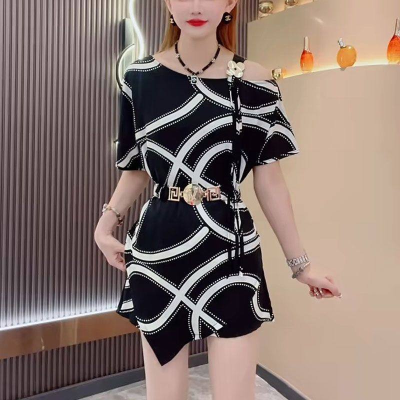 2024夏季新款小个子气质显瘦套装女设计感露肩短袖上衣短裤两件套,淘宝优惠券,粉丝福利购,淘宝优惠卷