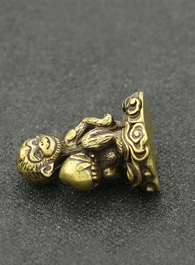 仿古实心纯黄铜猴抱桃小摆件猴子灵猴献桃祝寿猴桃瑞寿古玩手把件