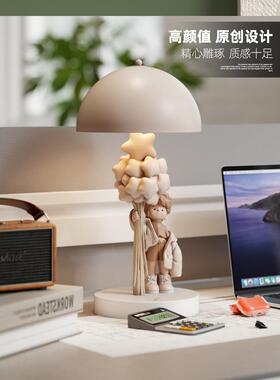 男孩台灯装饰客厅入口气氛灯儿童房卧室床头夜灯装饰生日礼物