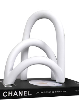 样板房卧室床头柜装饰品摆件客厅茶几边几桌面工艺品花艺杂志软装