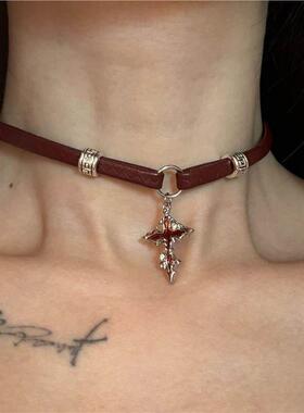 纯欲字母项链女款小众设计感高级锁骨链颈链气质项圈颈带