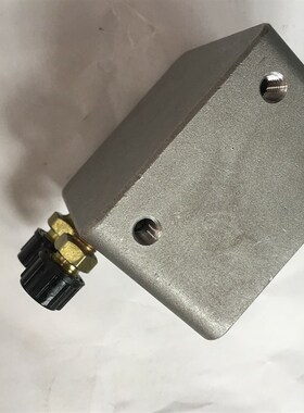 适用于解放J6 驾驶室翻转举升油泵电机总成底座泵体组合底座油泵