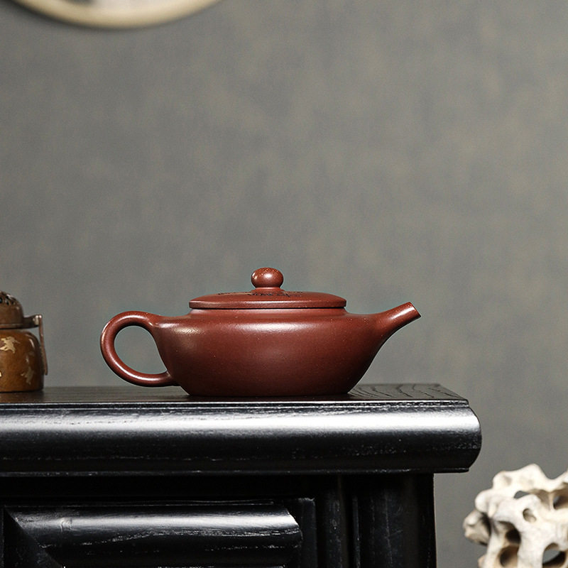 Yixing purple clay teapot fully hand-engraved original ore purple clay flat teapot teapot boutique tea set wholesale one piece drop shipping