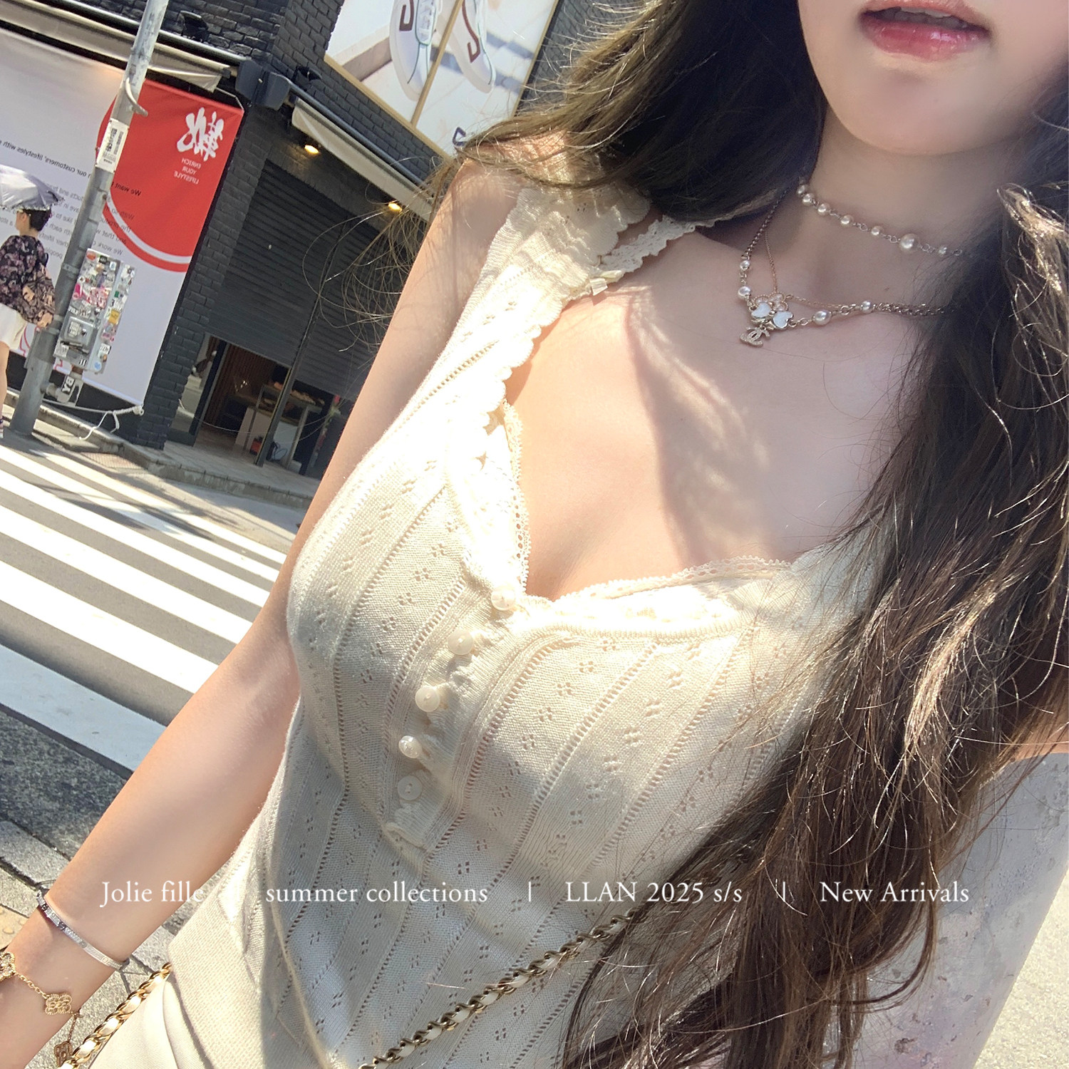 你的懒懒llan【美貌公式】桑蚕丝羊毛天丝V领修饰线条针织背心女,淘宝优惠券,粉丝福利购,淘宝优惠卷