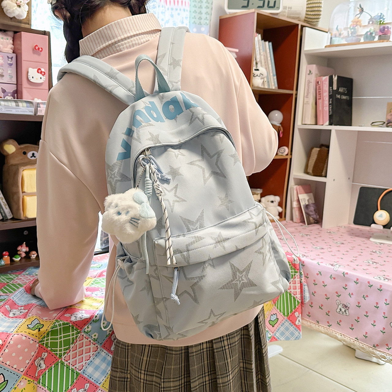 Trendy star backpack girls junior high school and high school student school bag make-up lightweight large capacity Korean version college backpack