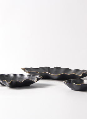 新中式黑色描金荷叶边陶瓷果盘装饰摆件家居样板间酒店托盘收纳盘